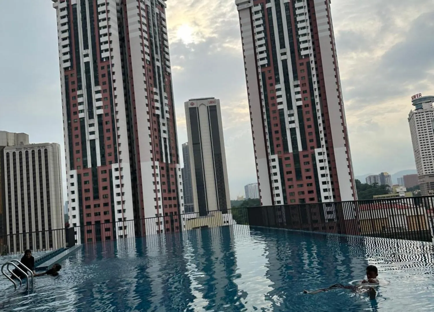 Chamber Suites Klcc By Greenspace Kuala Lumpur Apartmán